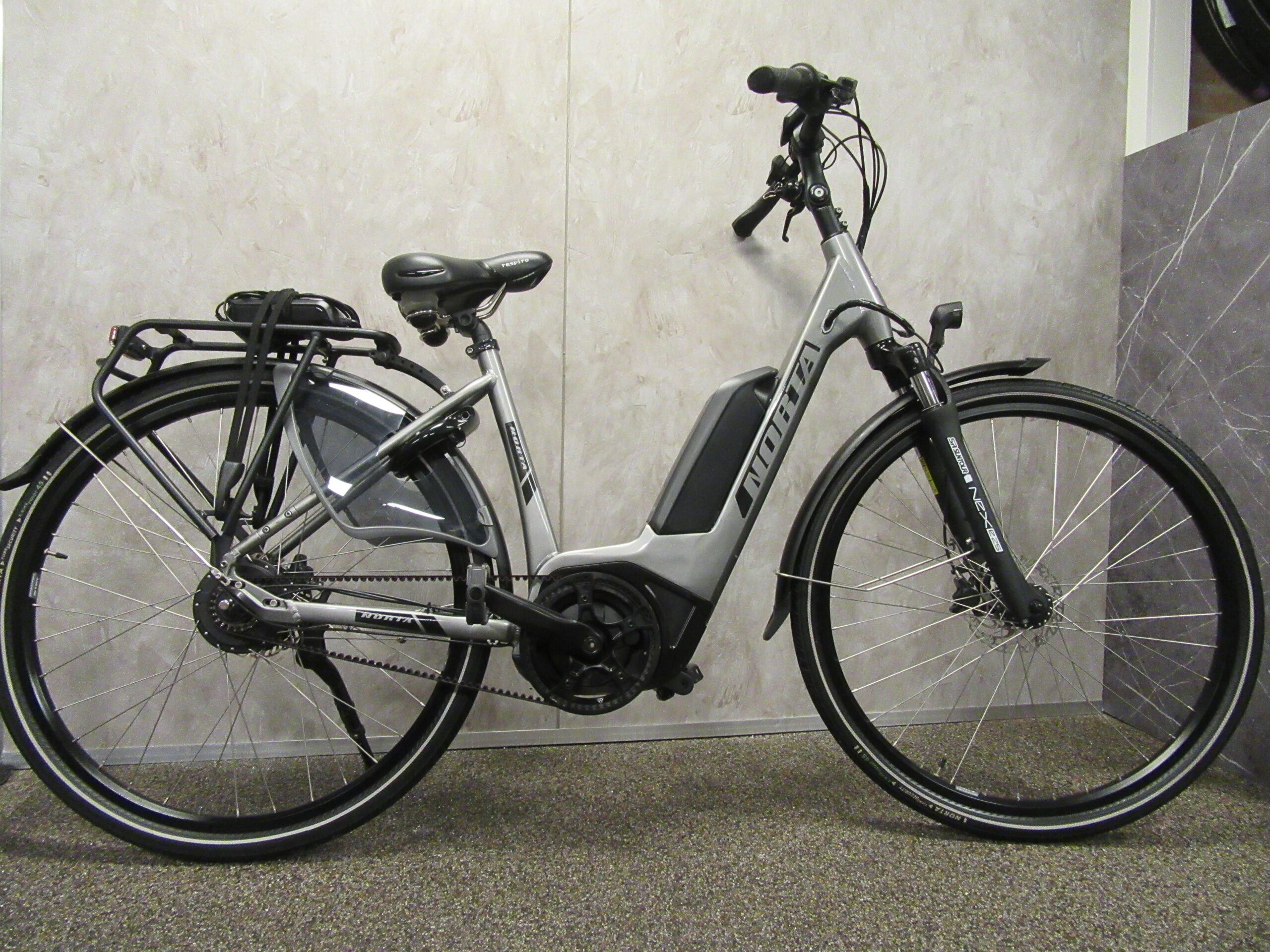 Foto van norta bosch middenmotor carbon riem via Het E-Bike Paleis