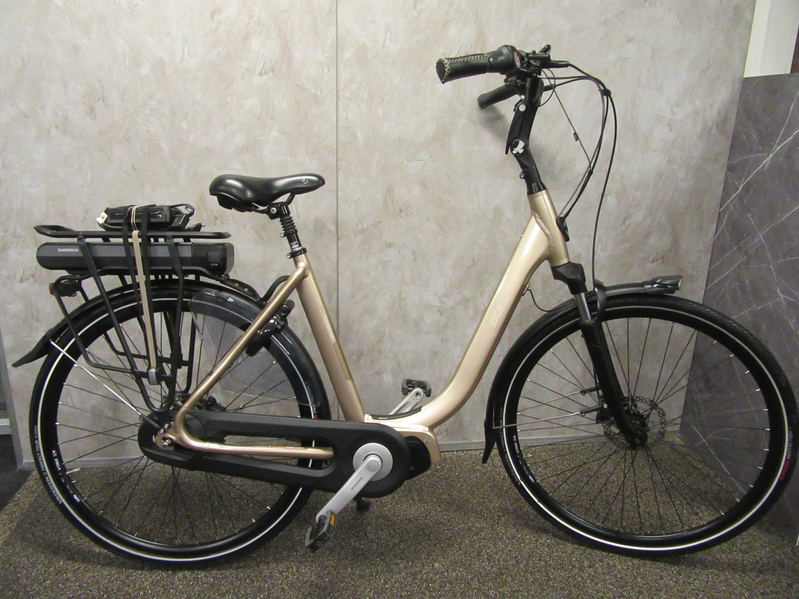 Foto van stella livorno shimano middenmotor via Het E-Bike Paleis